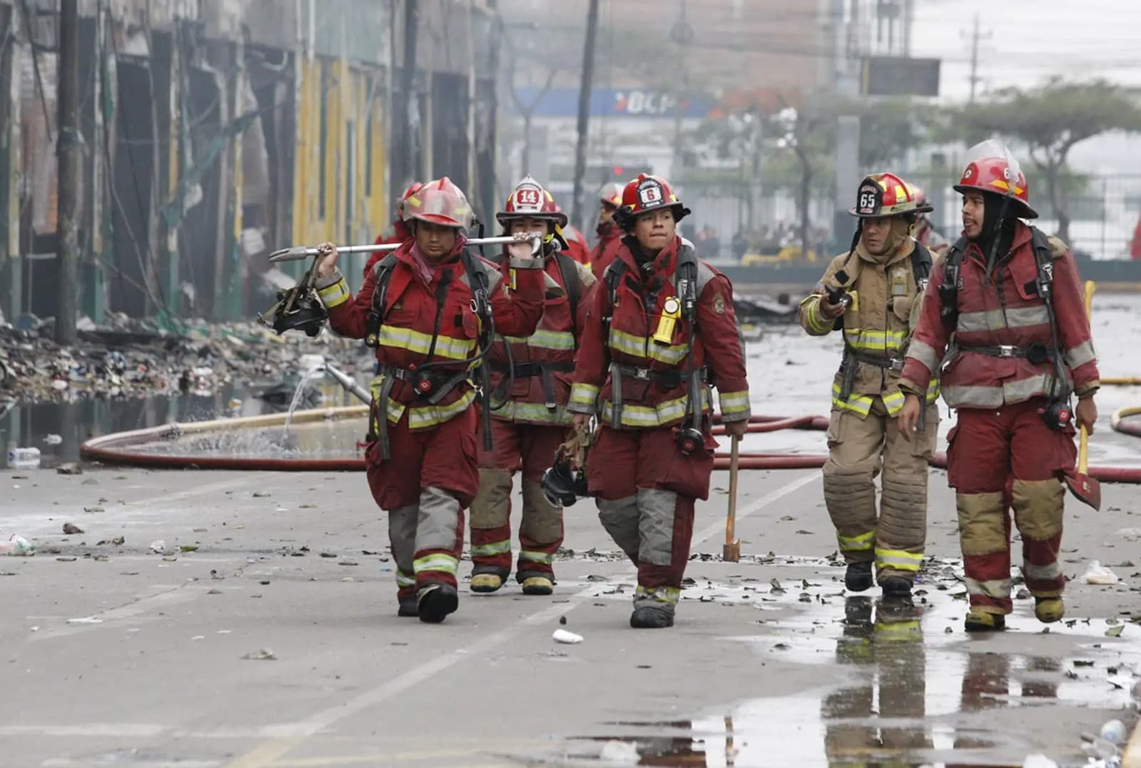 Bomberos evalúan restringir servicios por falta de recursos