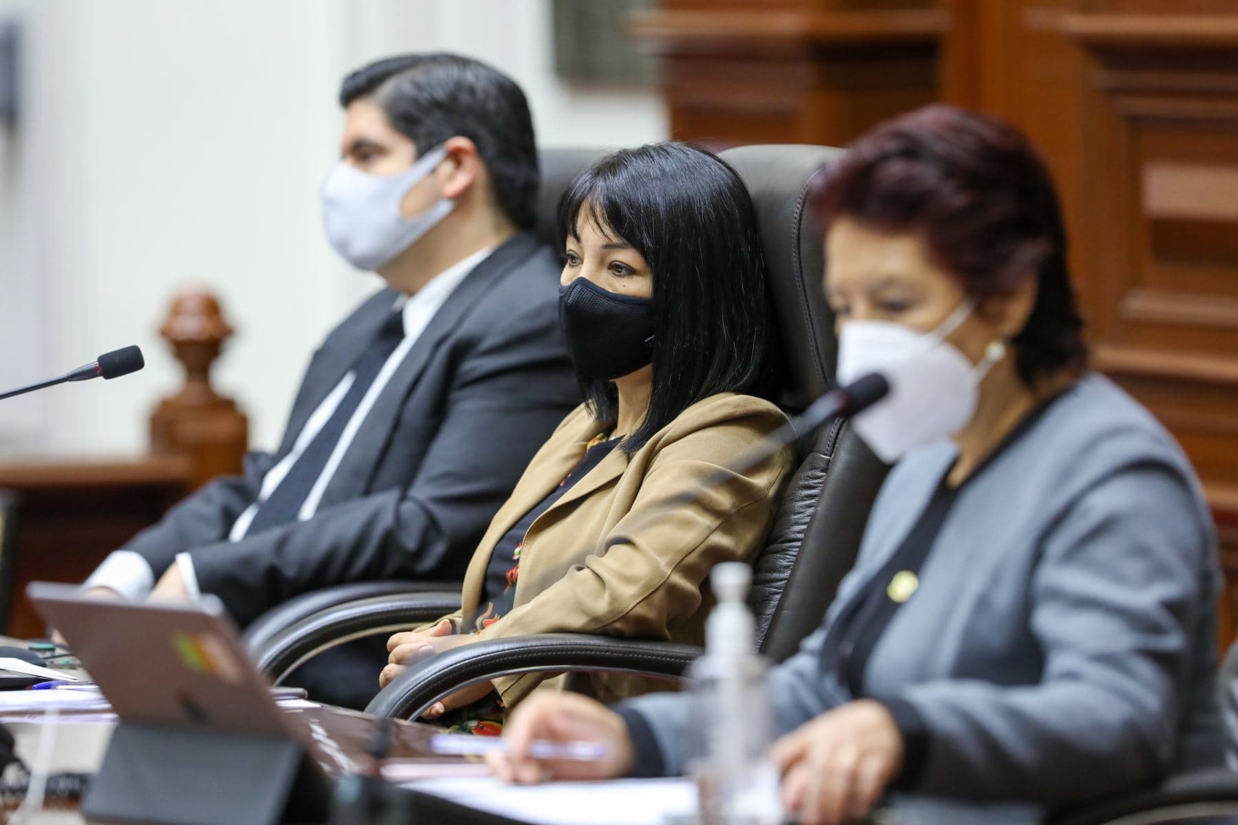 Congreso discute denuncias constitucionales contra Martin Vizcarra