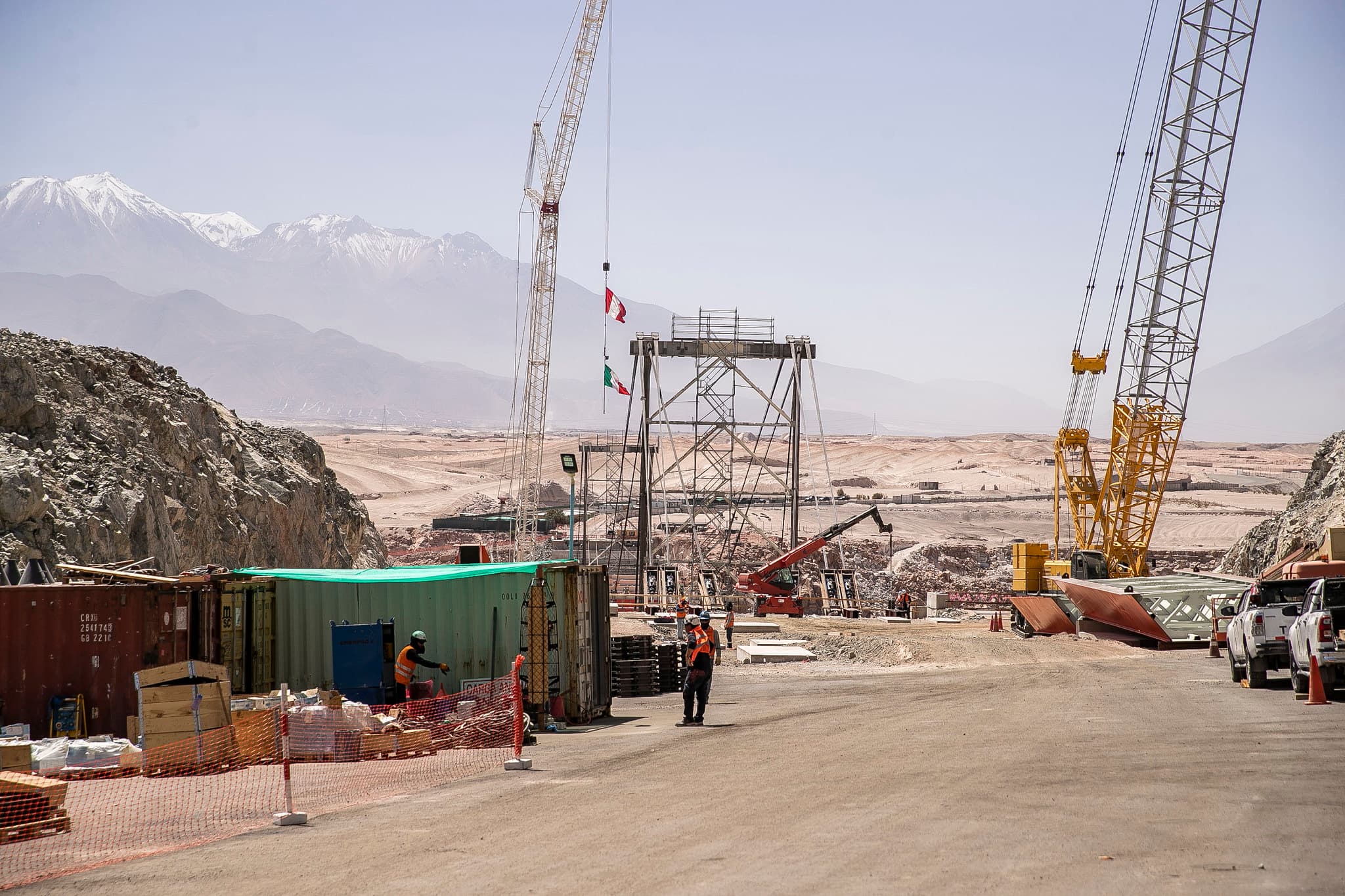 Empresa china expresa interés en excavar túneles de vía a La Joya