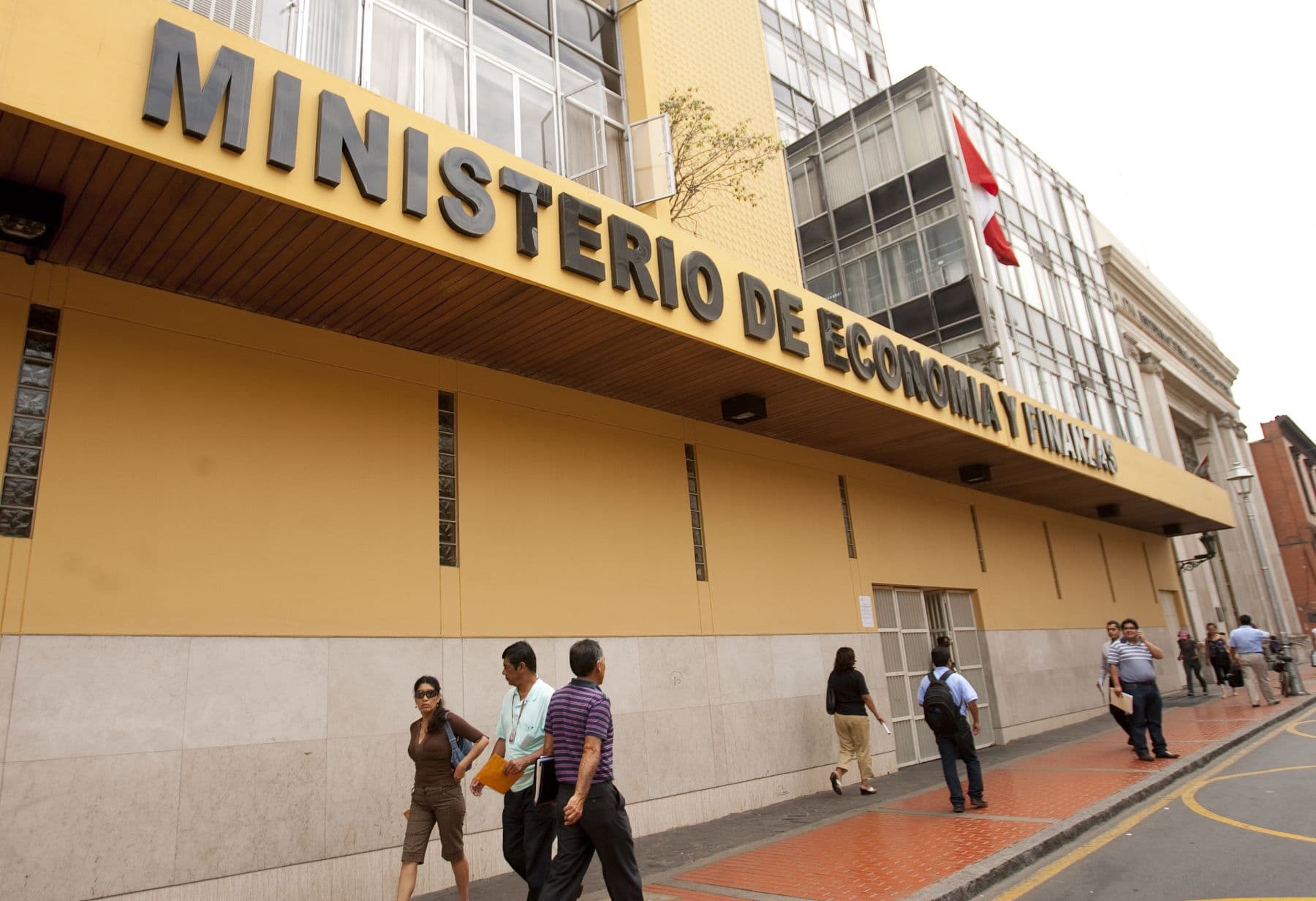 MEF aprueba Manual de Perfiles para ingresar al Servicio Civil