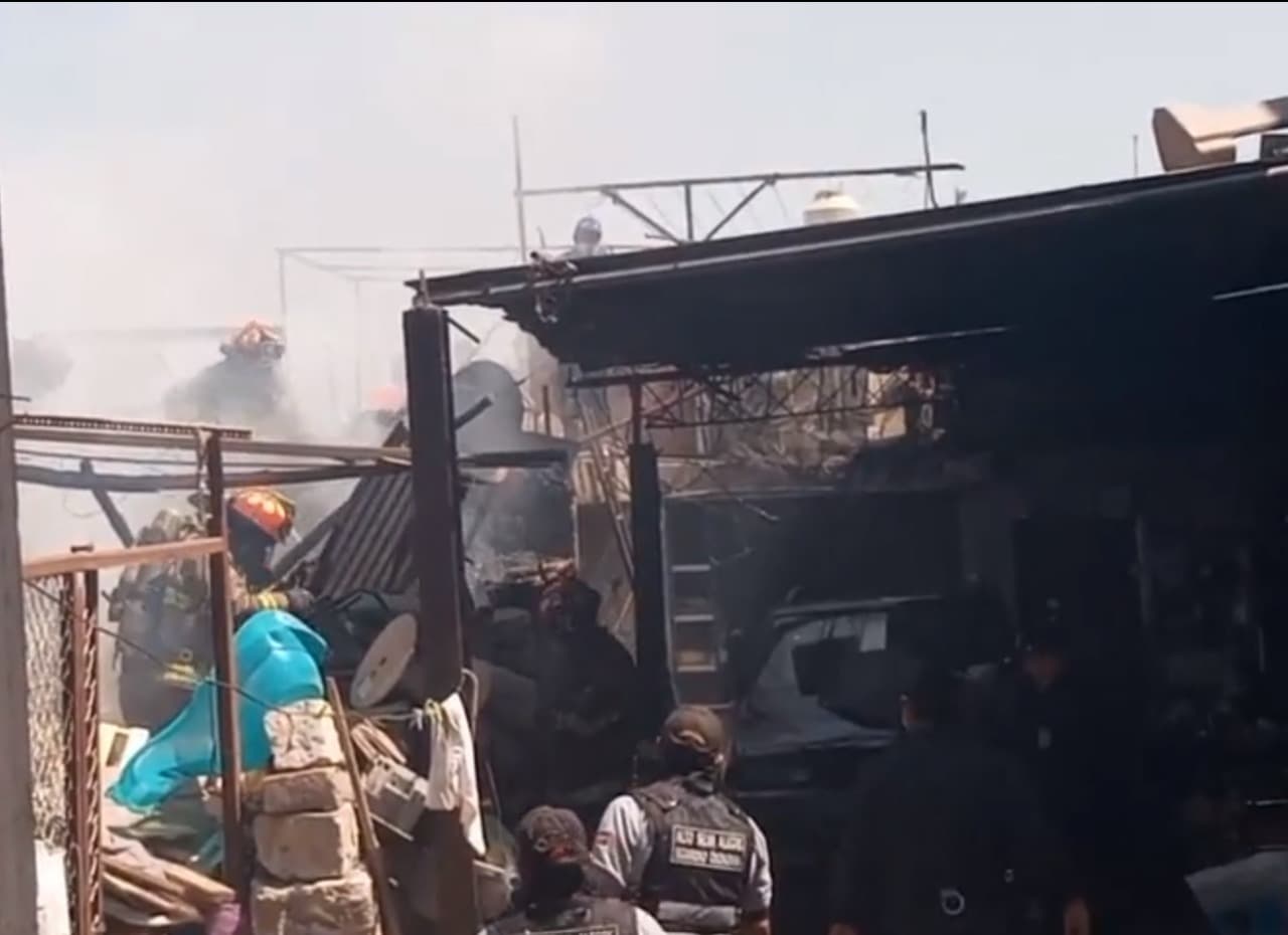 Anciano se salva de incendio en alto Selva Alegre