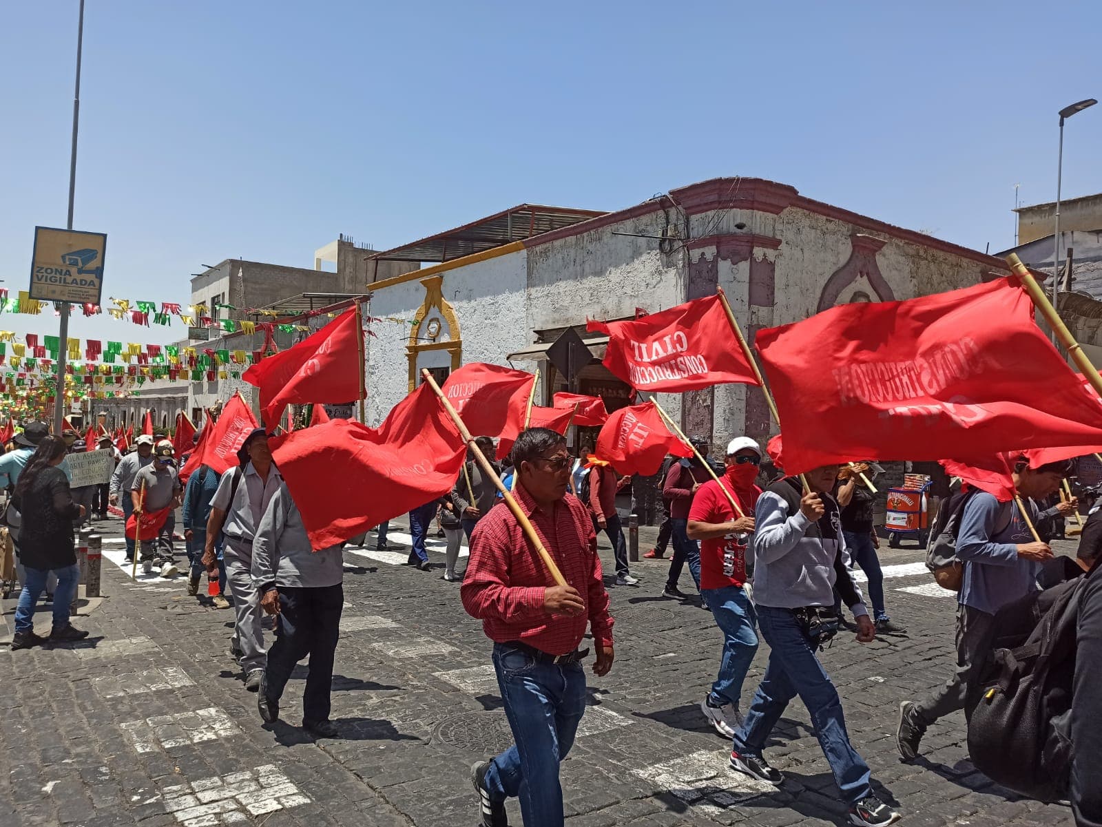 Organizaciones locales alistan protestas en Arequipa y Lima