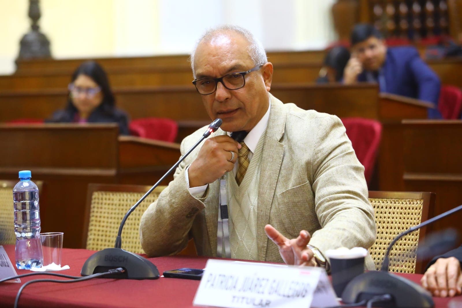 Candidatos podrían ir a prisión por difundir información falsa