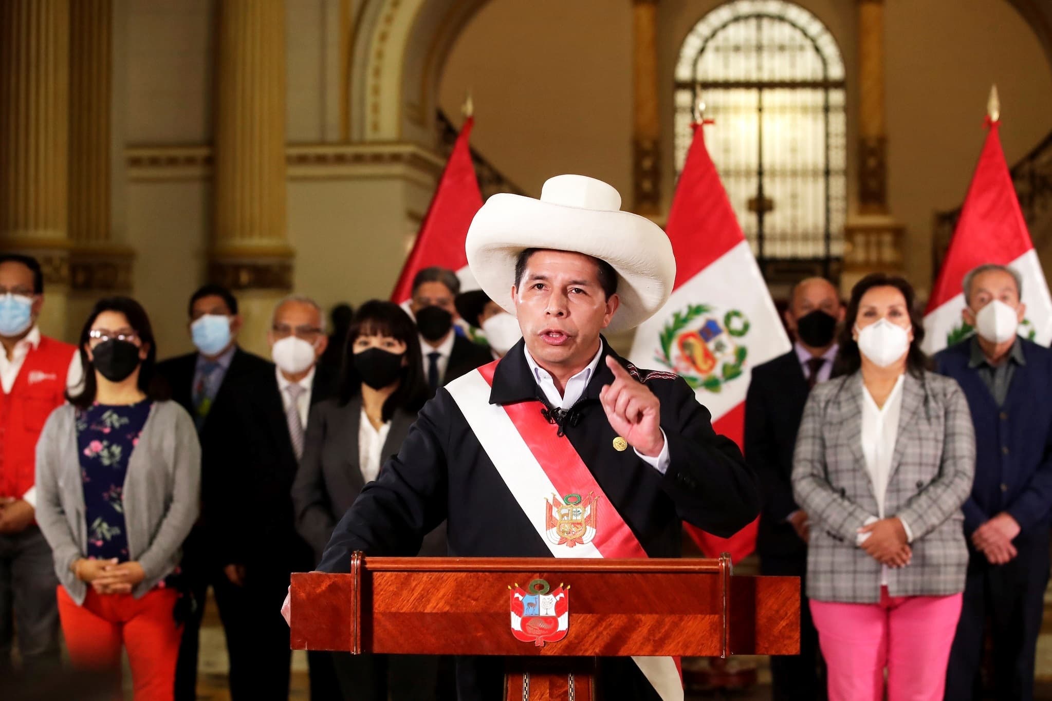 Castillo se reunirá con líderes políticos del país