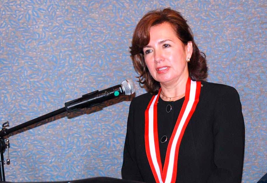 Elvia Barrios afirma que recuperarán confianza de la población