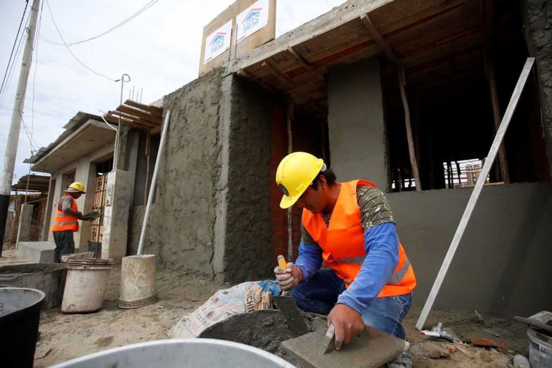 Bonos de S/ 25 mil para comprar o construir casas en Arequipa