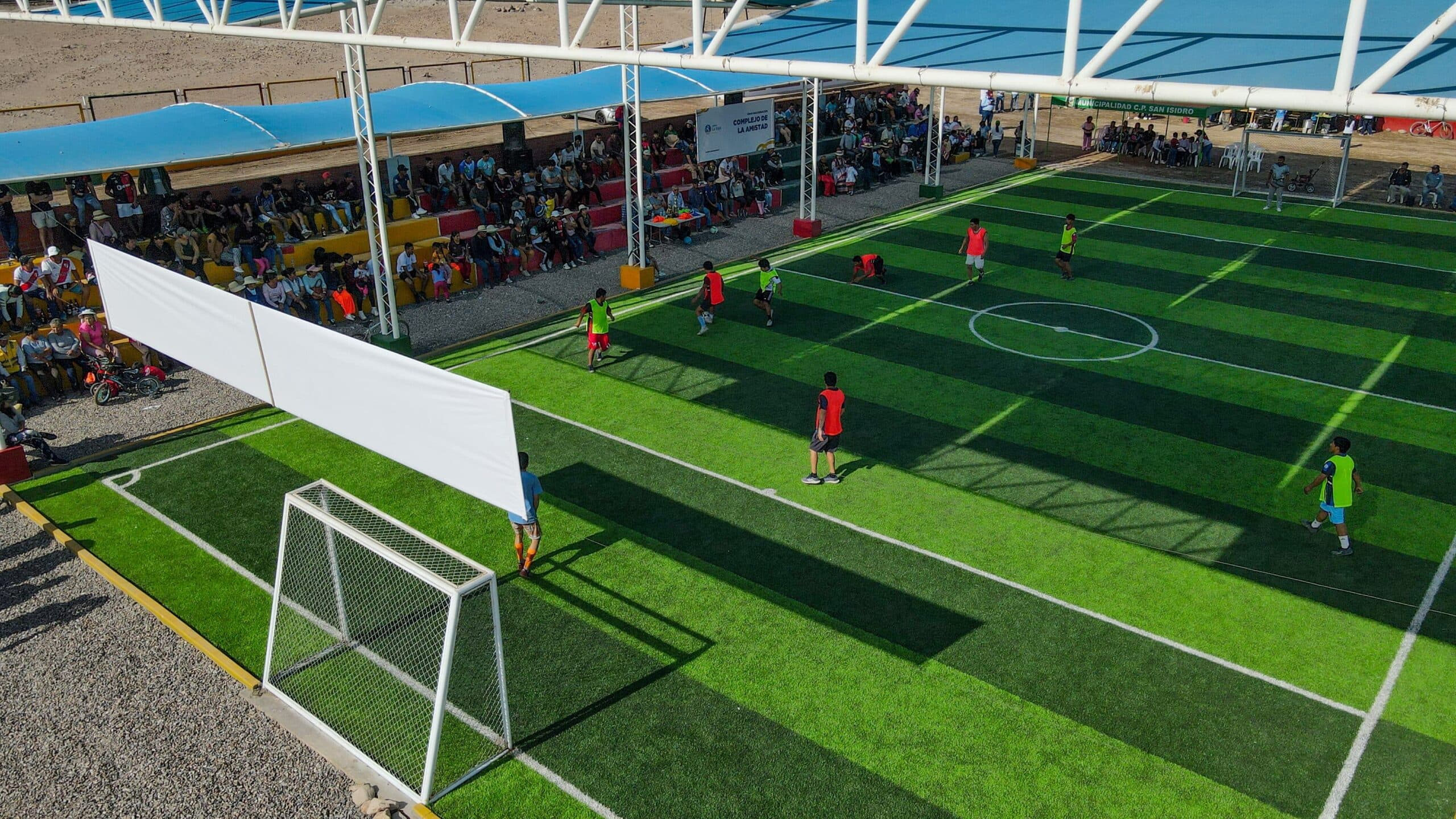 Entregan complejo deportivo en el asentamiento San José