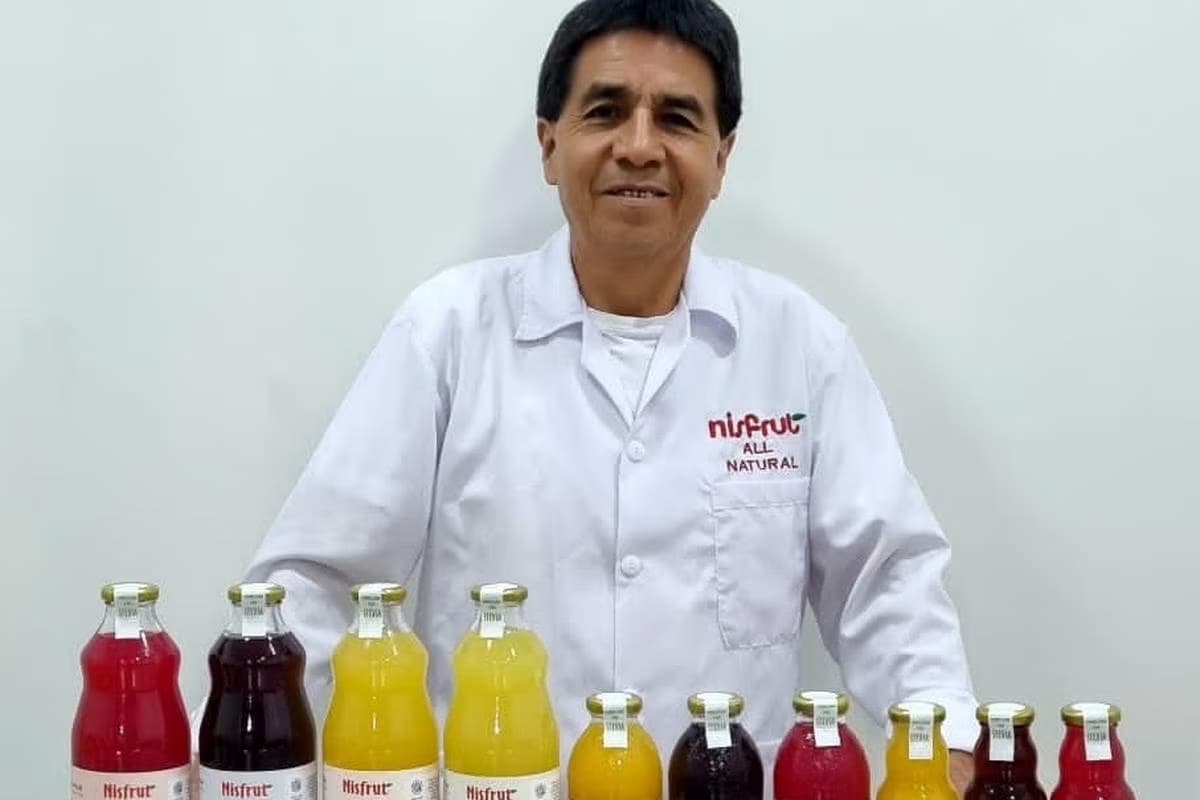 Emprendedor conquista Lima con jugos a base de frutas