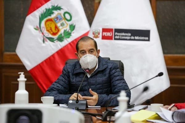 Evalúan reabrir actividades económicas al 100 % entre noviembre y diciembre