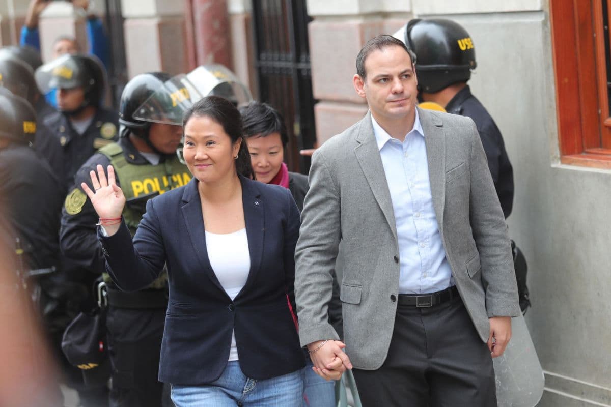 Mark Vito seguirá investigado por lavado de activos