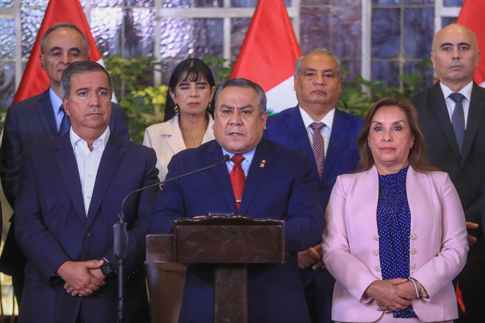 Gustavo Adrianzén renunció a la PCM ante una inminente censura