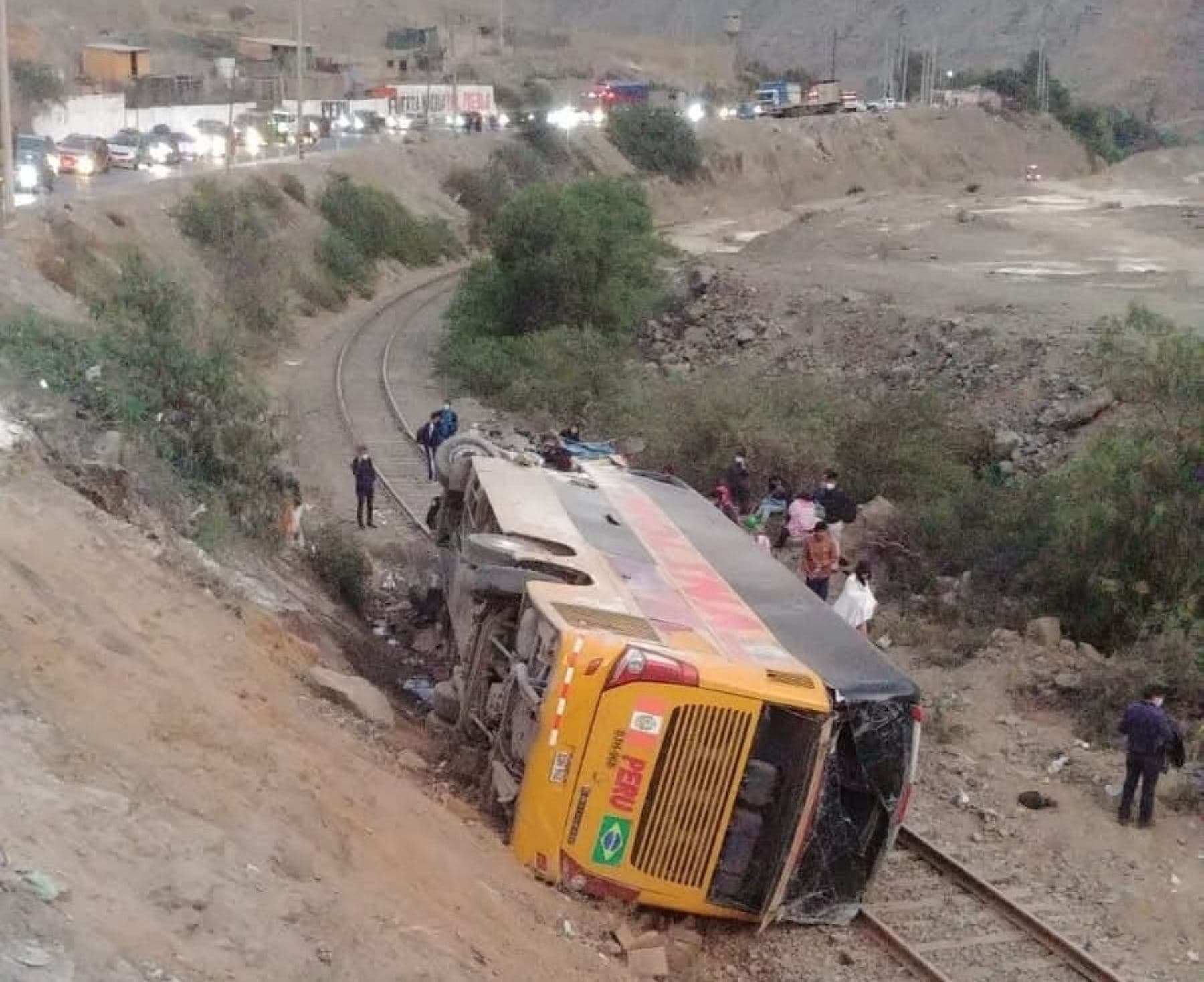 Sutran investiga accidente en Huarochirí que dejó al menos 15 heridos