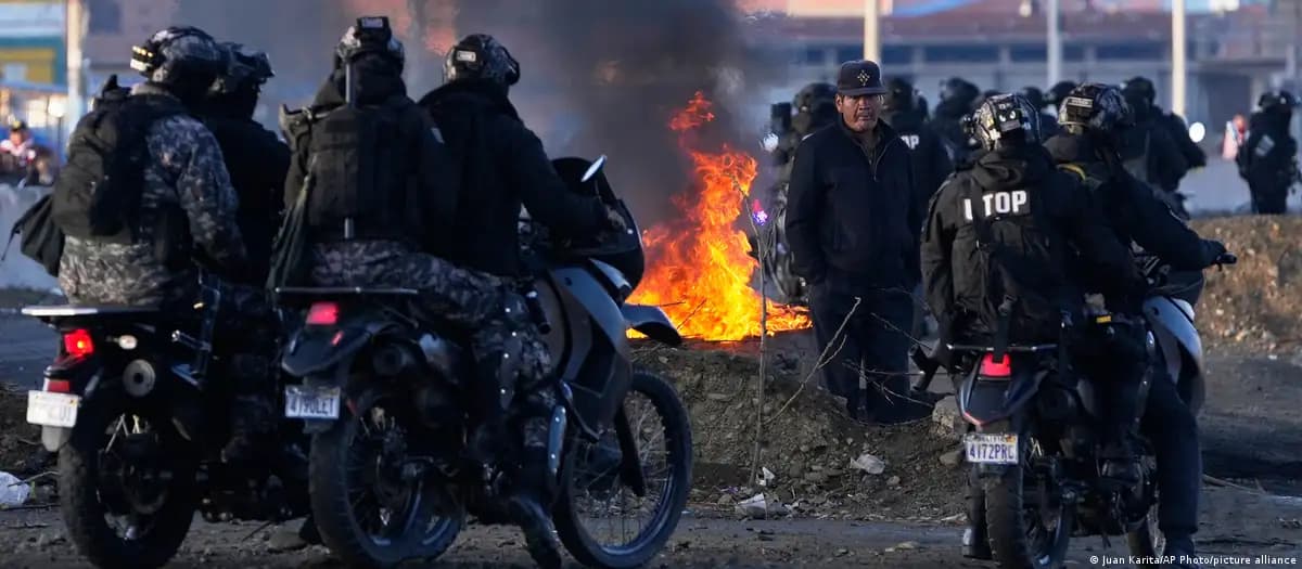 Congreso autoriza uso militar ante bloqueos en regiones de Bolivia