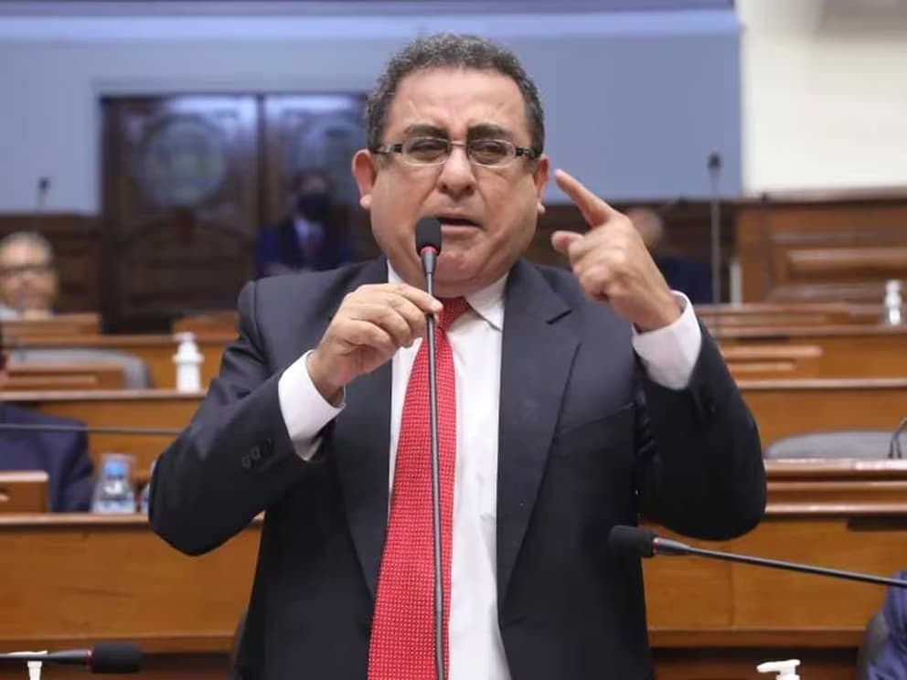 Eligen como titular de Salud a sentenciado por corrupción