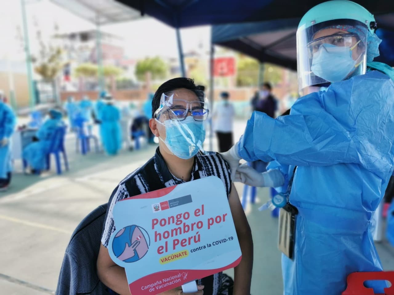 14 millones de peruanos recibieron ambas dosis contra la COVID-19