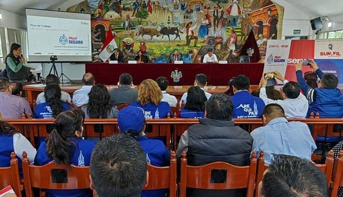 Denuncian nuevo reglamento que afecta a servidores ediles