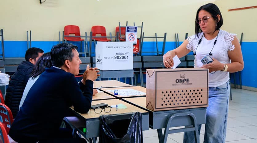 Peruanos eligen este domingo a 13,148 nuevas autoridades