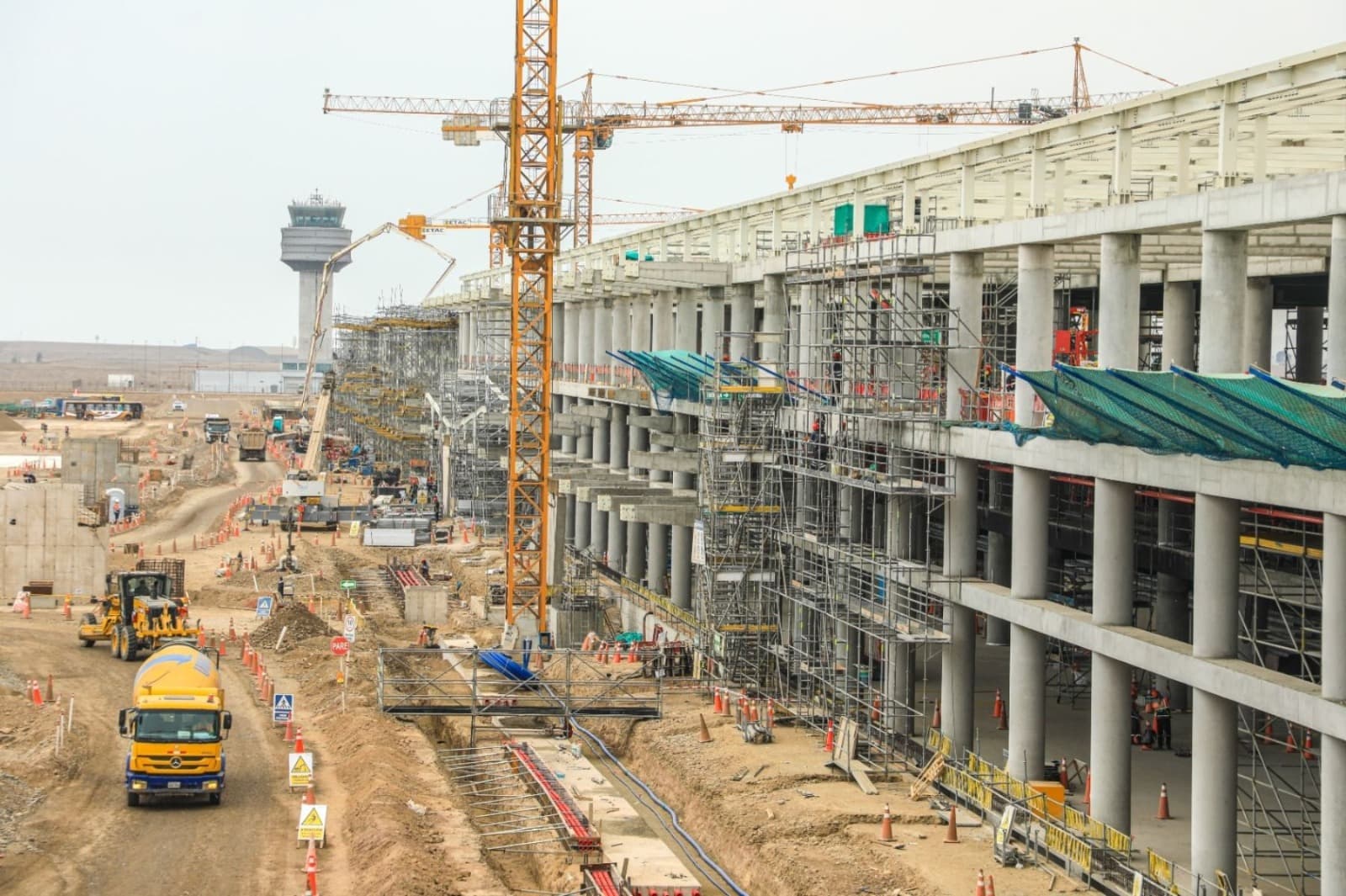 Más de 12 mil obras tienen problemas de financiamiento