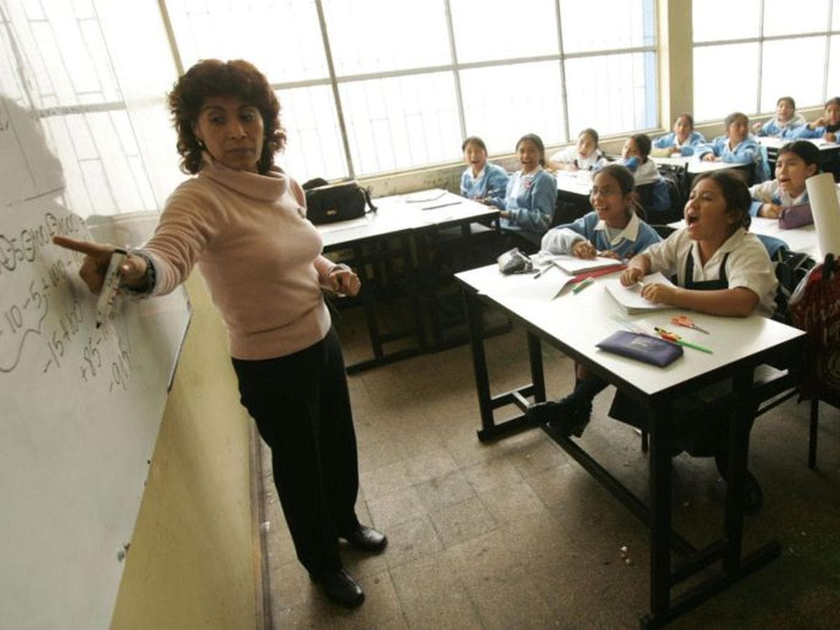 Gobierno aprobó proyecto para pagar bonificación a profesores