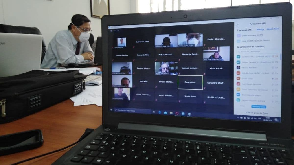 Ordenan a la Sunedu permitir clases 100 % virtuales