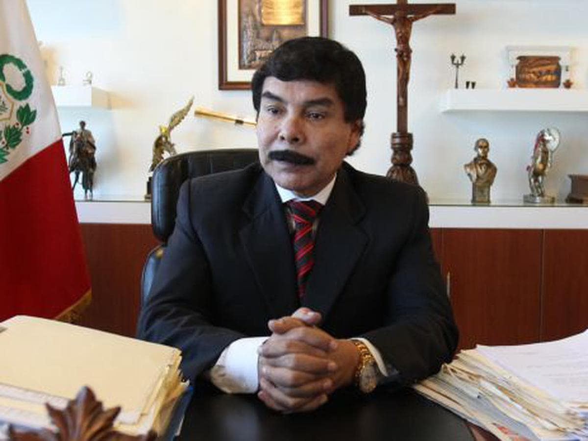 Sentencian e inhabilitan de por vida a exalcade Alfredo Zegarra