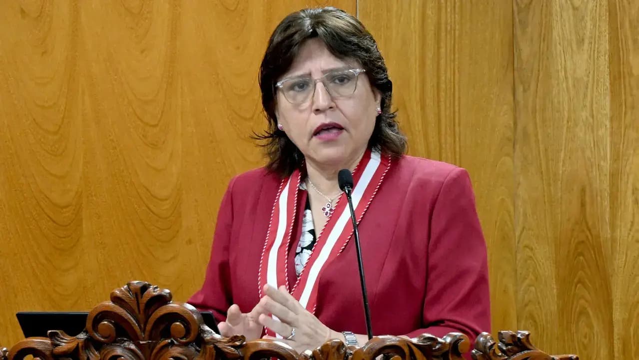 Delia Espinoza presenta demanda de amparo por su inhabilitación