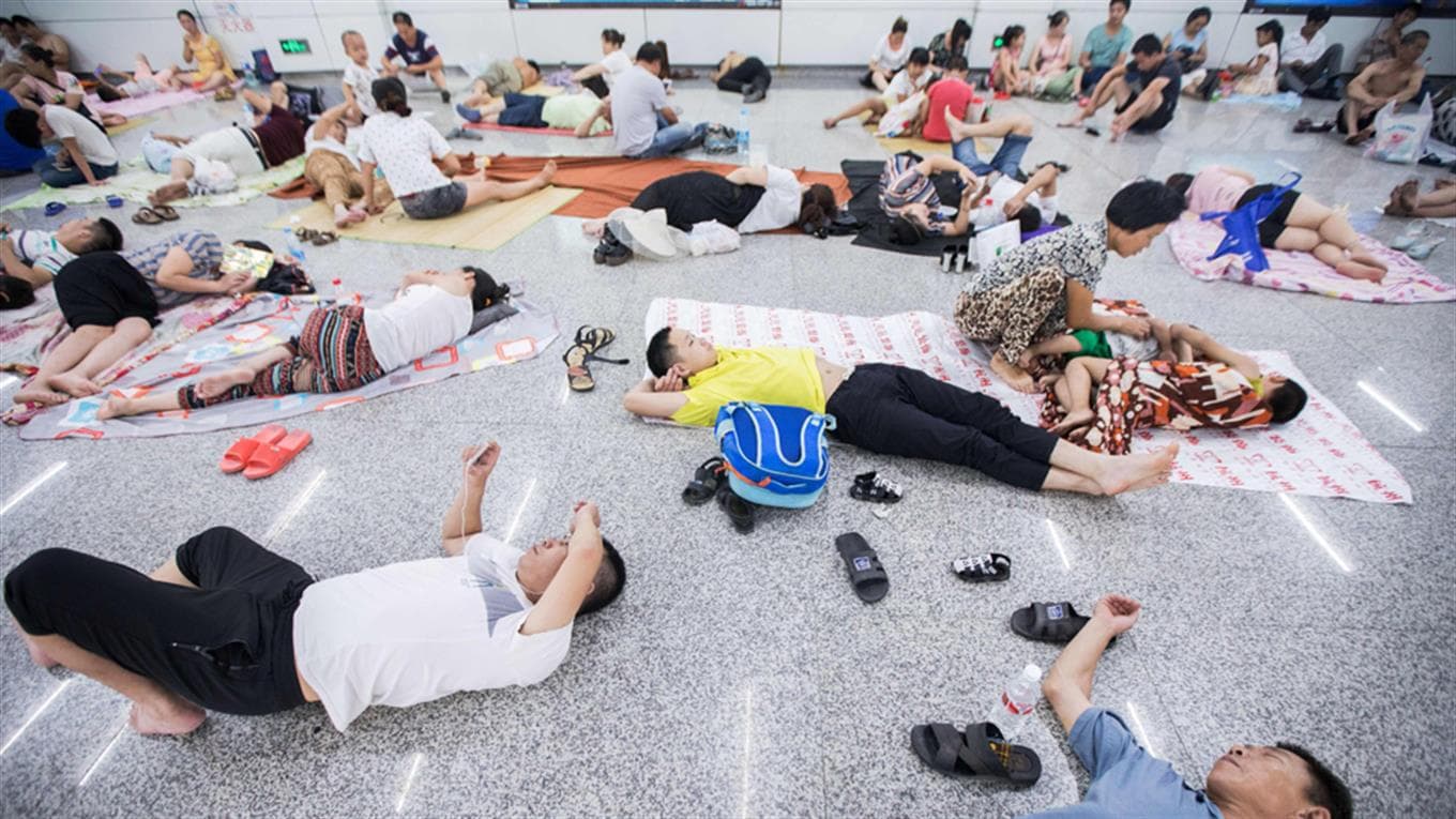 En China soportan más de 40 grados de temperatura