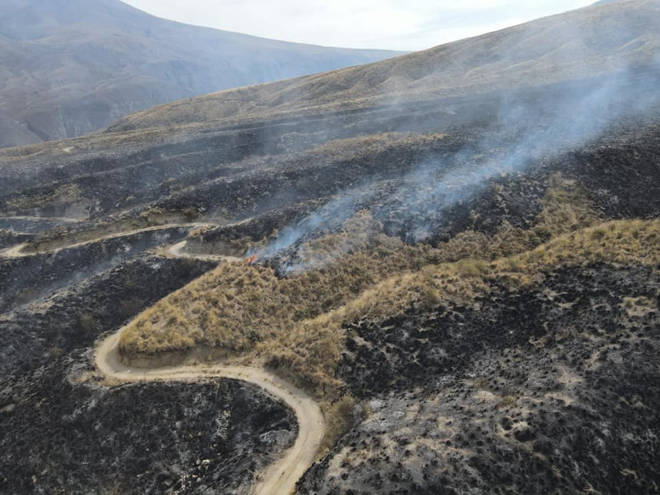 Incendio arrasó más de 400 hectáreas en la base del Misti