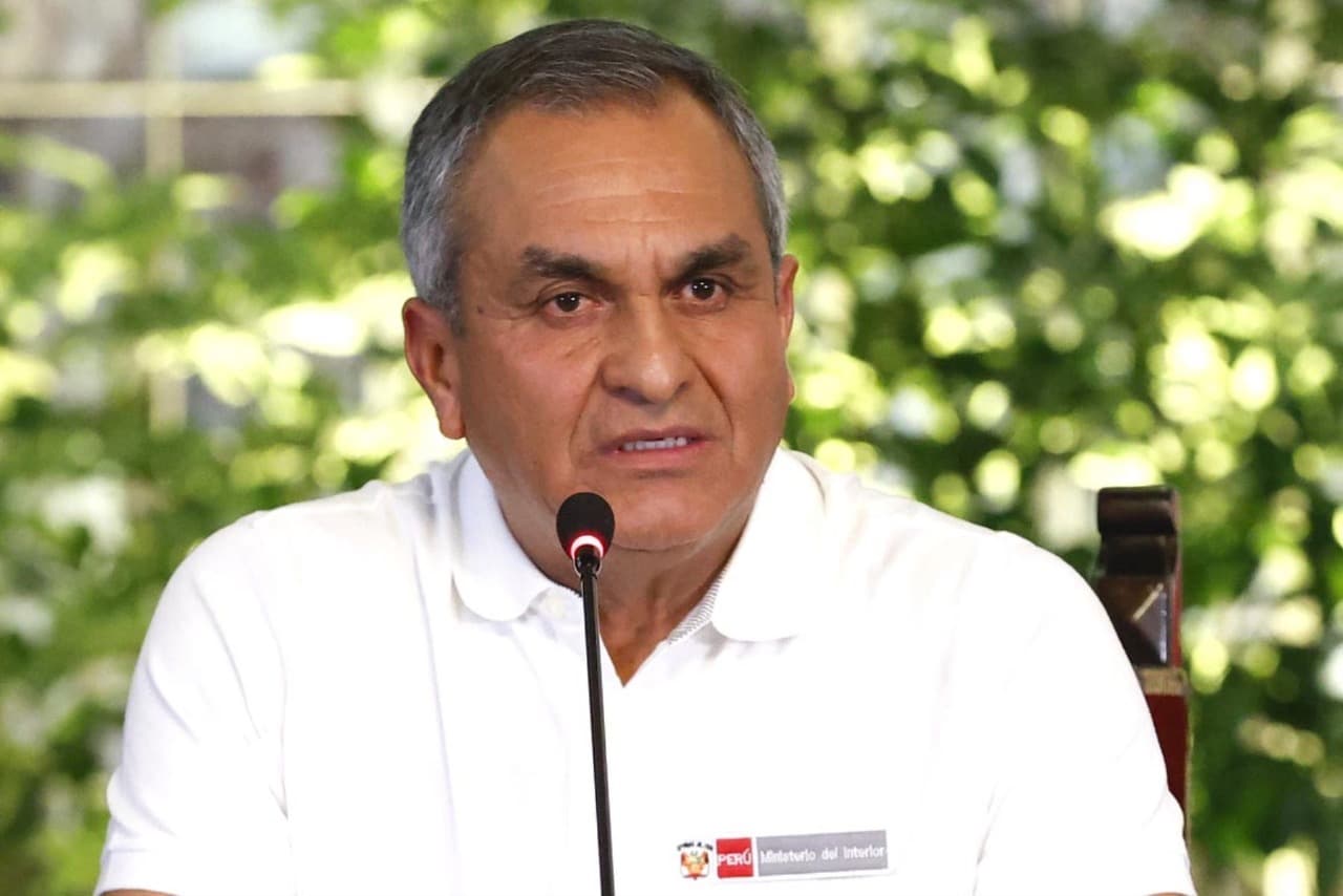Ministro del Interior garantiza derecho a la protesta, pero pacífica