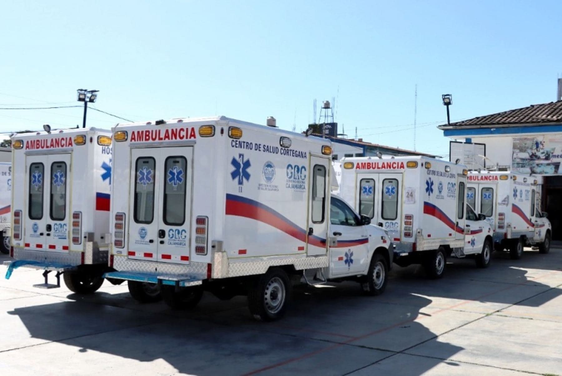 Distribuirán 42 ambulancias a centros de salud de Cajamarca