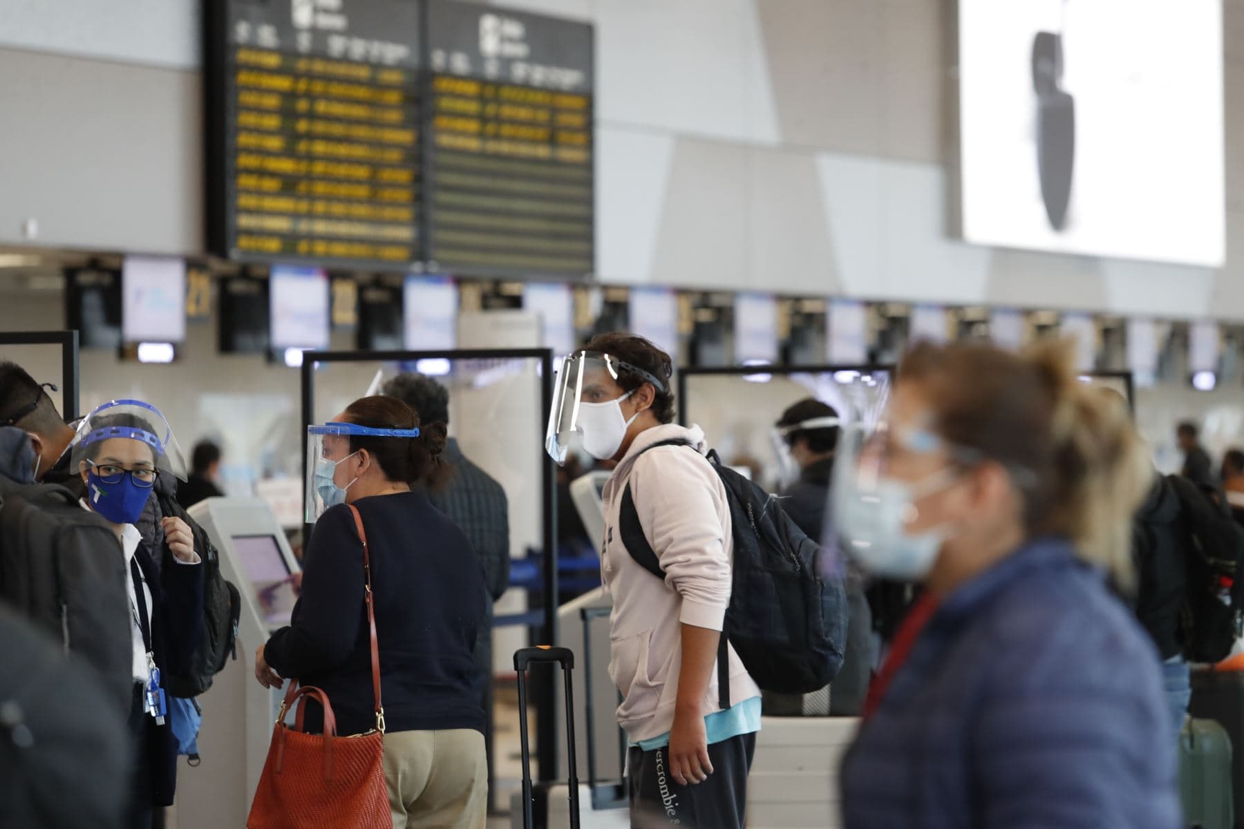 No ingresarán vuelos procedentes de Europa y Brasil