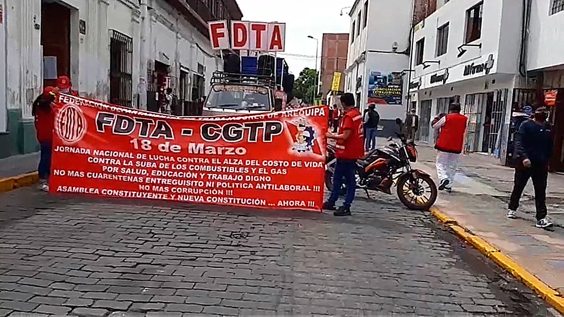 Gremios y sindicatos se unen a la protesta
