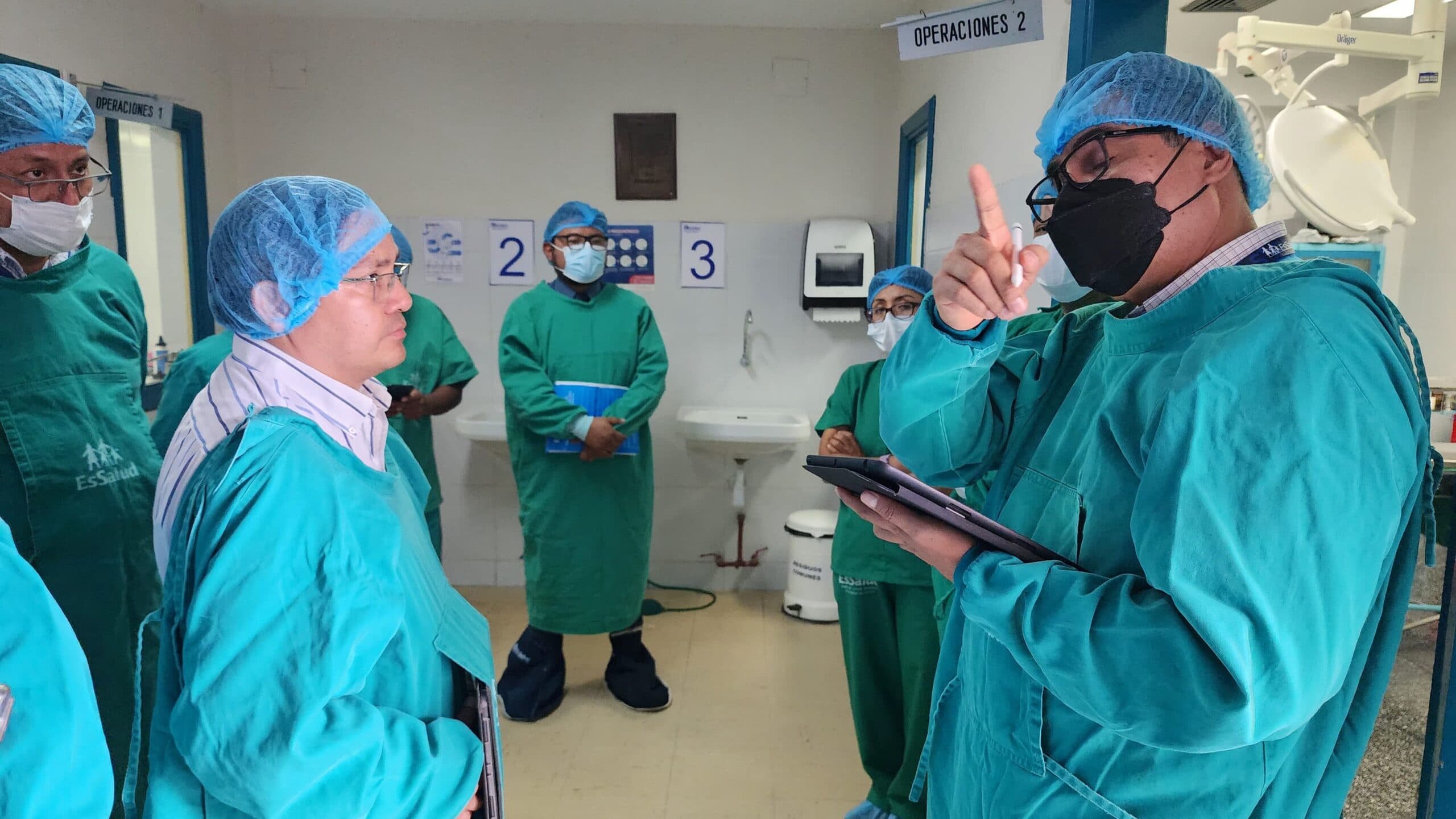 Anuncian construcción de hospital EsSalud Mollendo