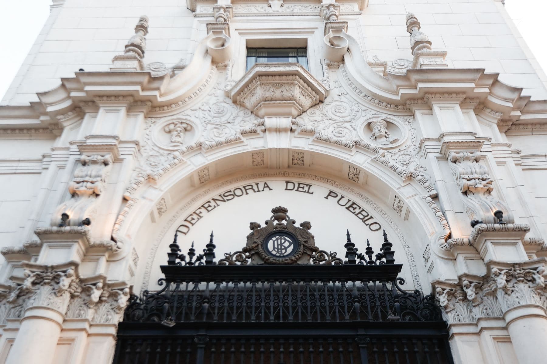 Tres candidatos para dirigir a la Defensoría del Pueblo