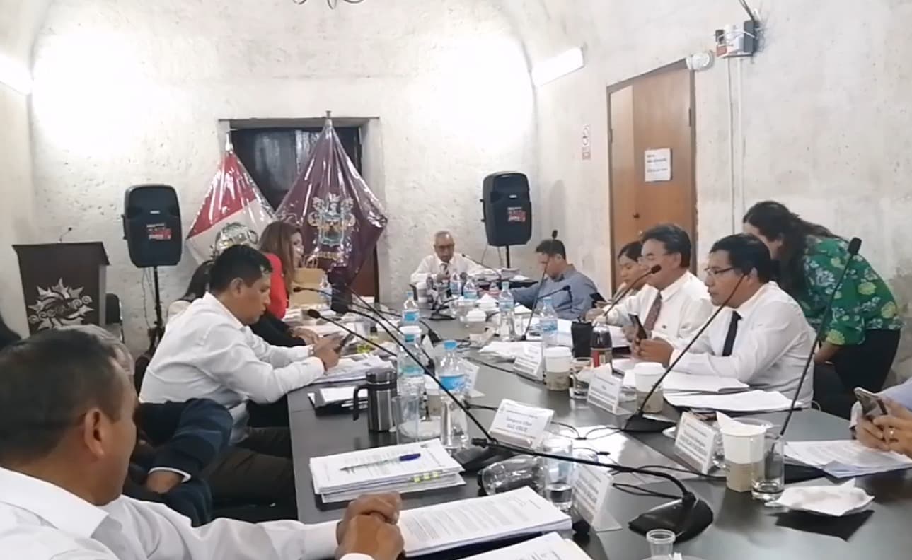 Hasta 5 consejeros piden seguir liderando comisiones del pleno