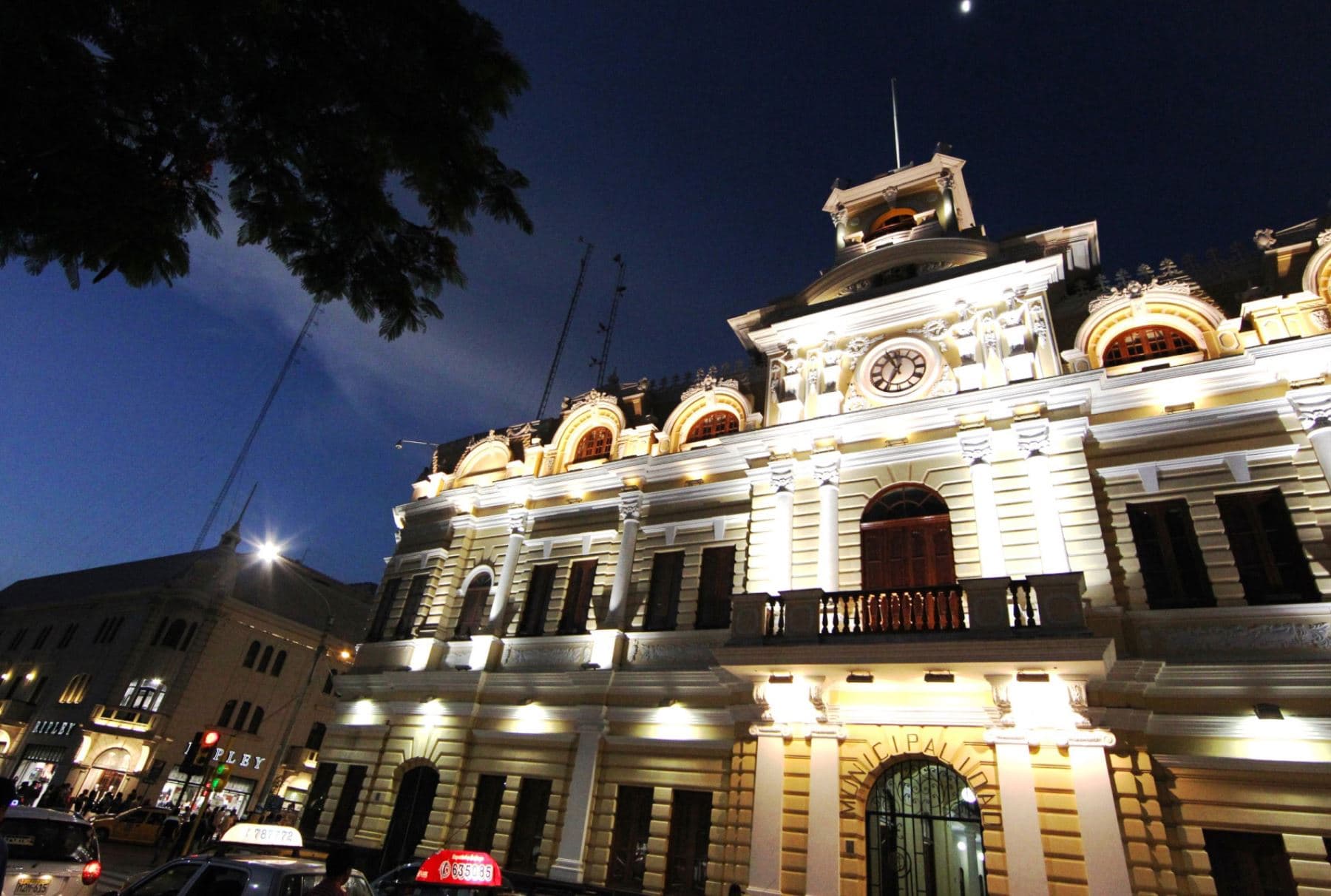 JNE suspende a concejal y le retira credencial en Chiclayo