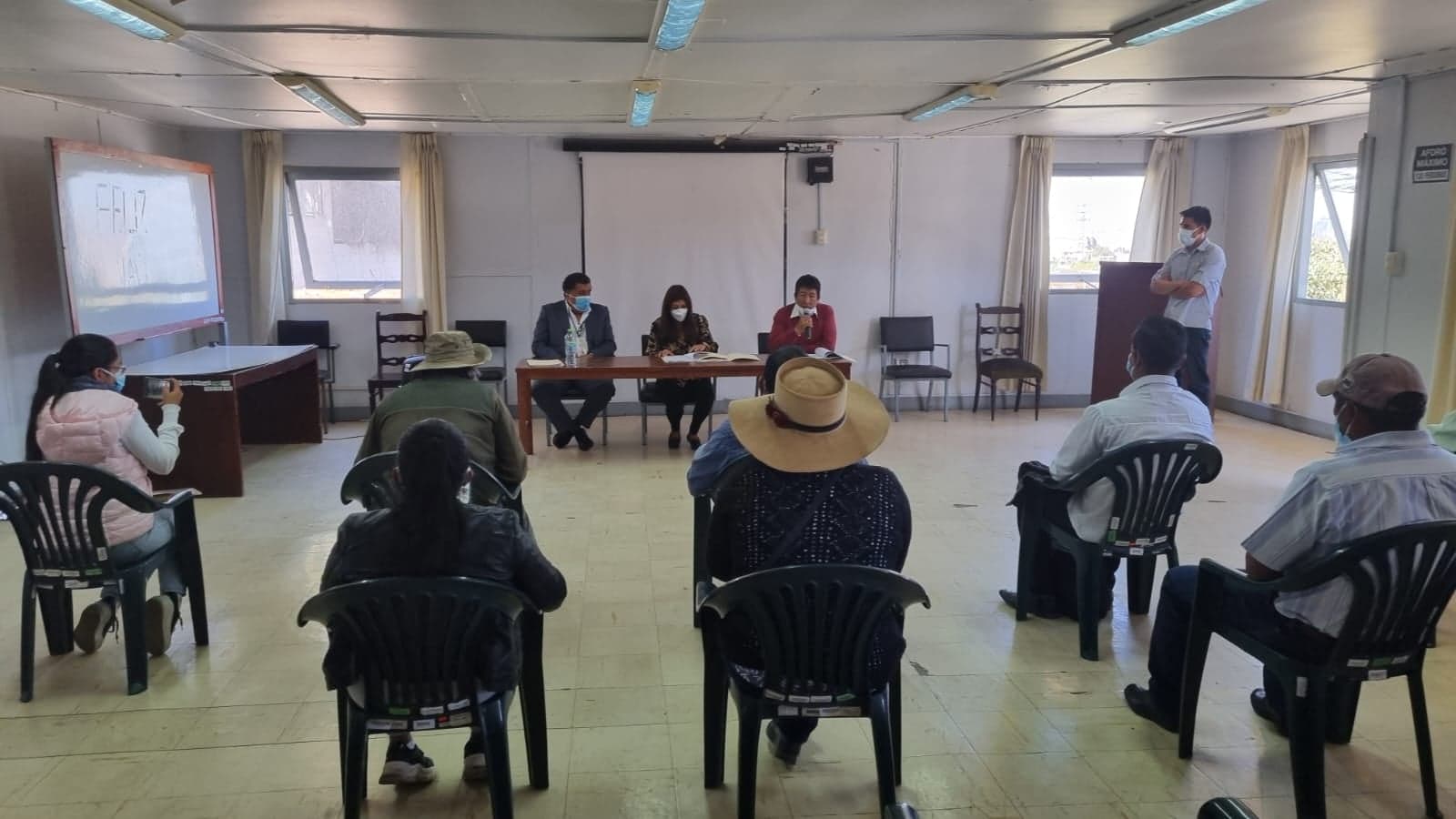 Llegan a primeros acuerdos por represa de Uzuña