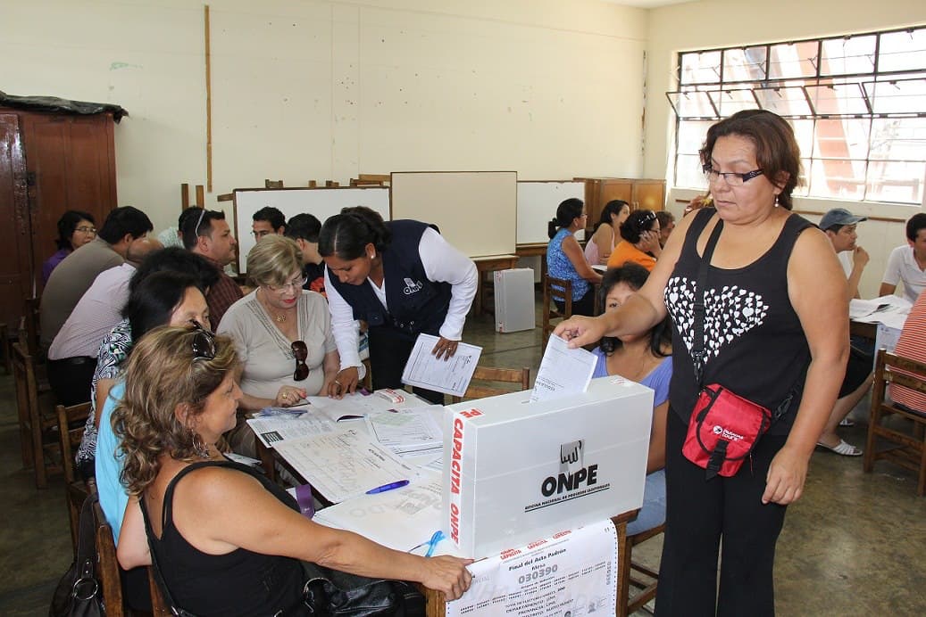 Autoridades deben dimitir hasta este 13 quieren postular en 2026