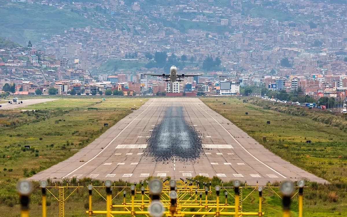 Aeropuerto de Cusco suspenderá vuelos durante visita del papa León XIV