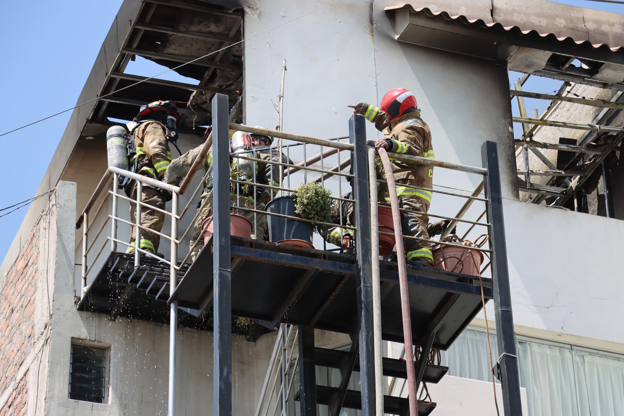 Adulta mayor falleció en incendio registrado en Mariano Melgar