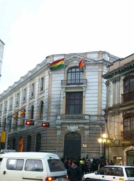 Bolivia niega acusaciones de supuesta intromisión en el Perú
