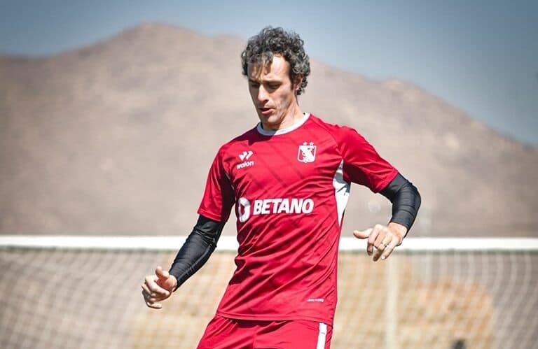 Horacio Orzán renueva con FBC Melgar hasta 2025