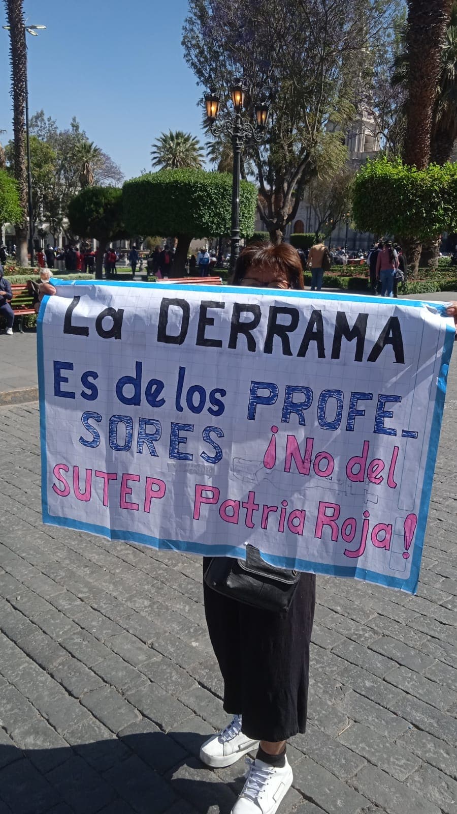 Profesores de Arequipa critican manejo de la Derrama Magisterial