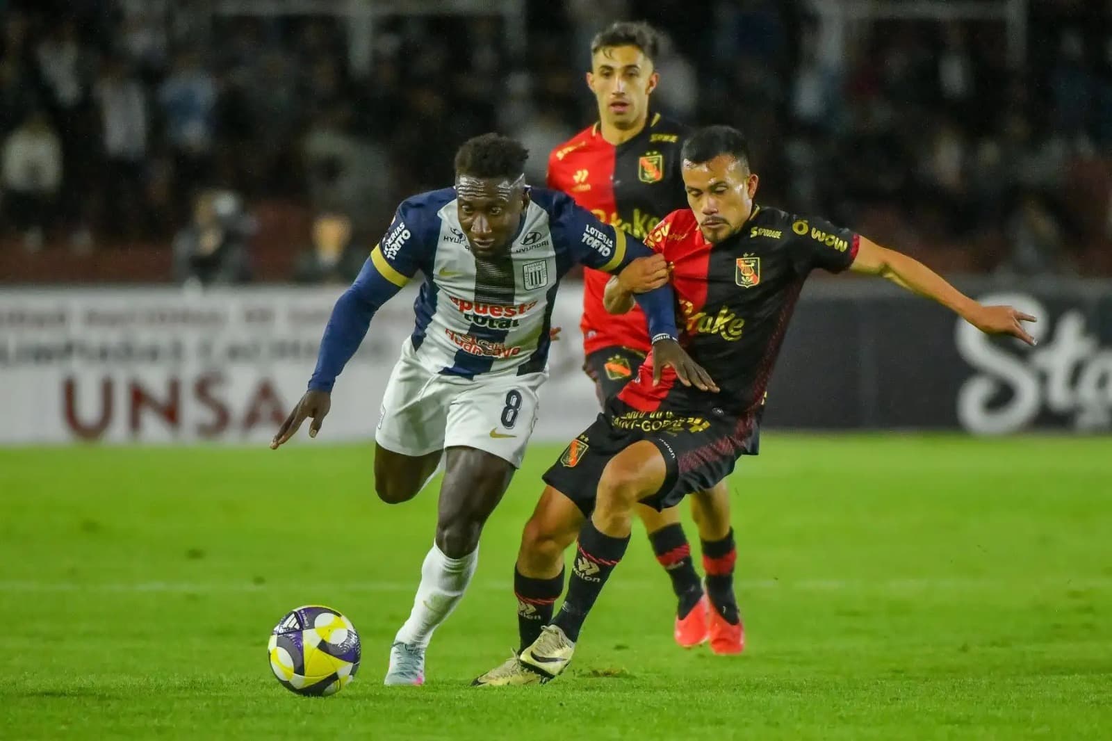 Melgar busca ganarle a Alianza Lima para soñar con la Libertadores