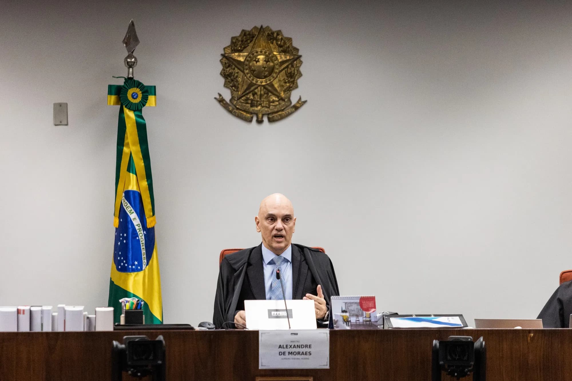 Suspenden ley que reduce penas a los condenados por golpismo