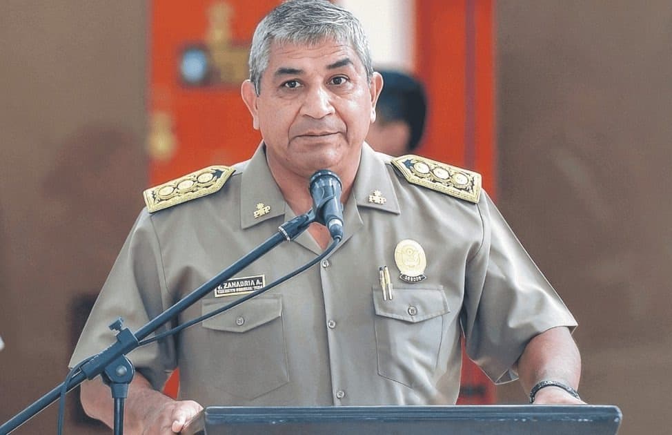 Fiscalía pide suspender al jefe de la PNP por 18 meses