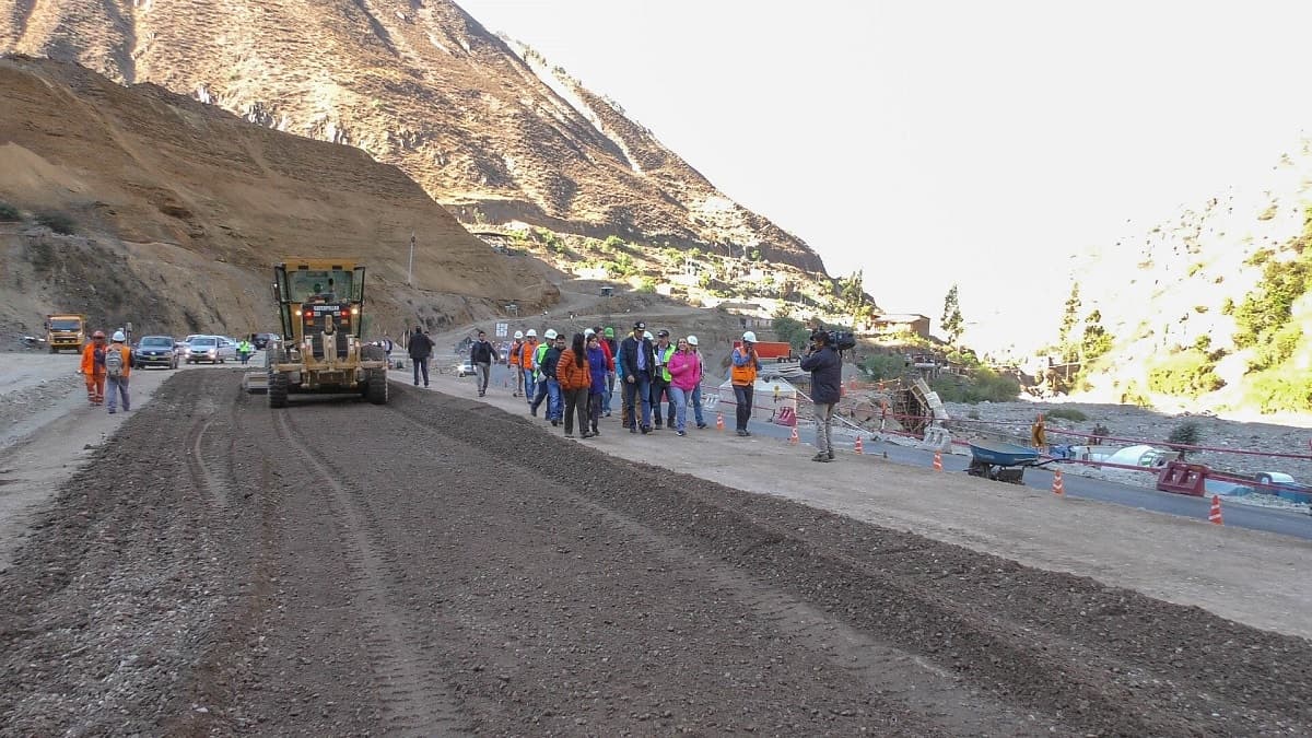 Financiamiento extranjero mejorará infraestructura vial en 12 regiones
