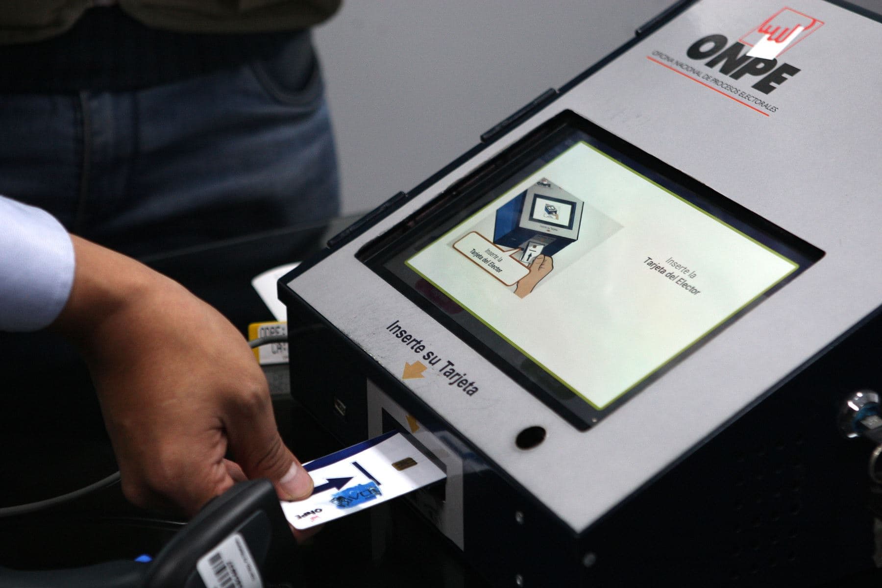 Coordinan voto electrónico no presencial en el exterior