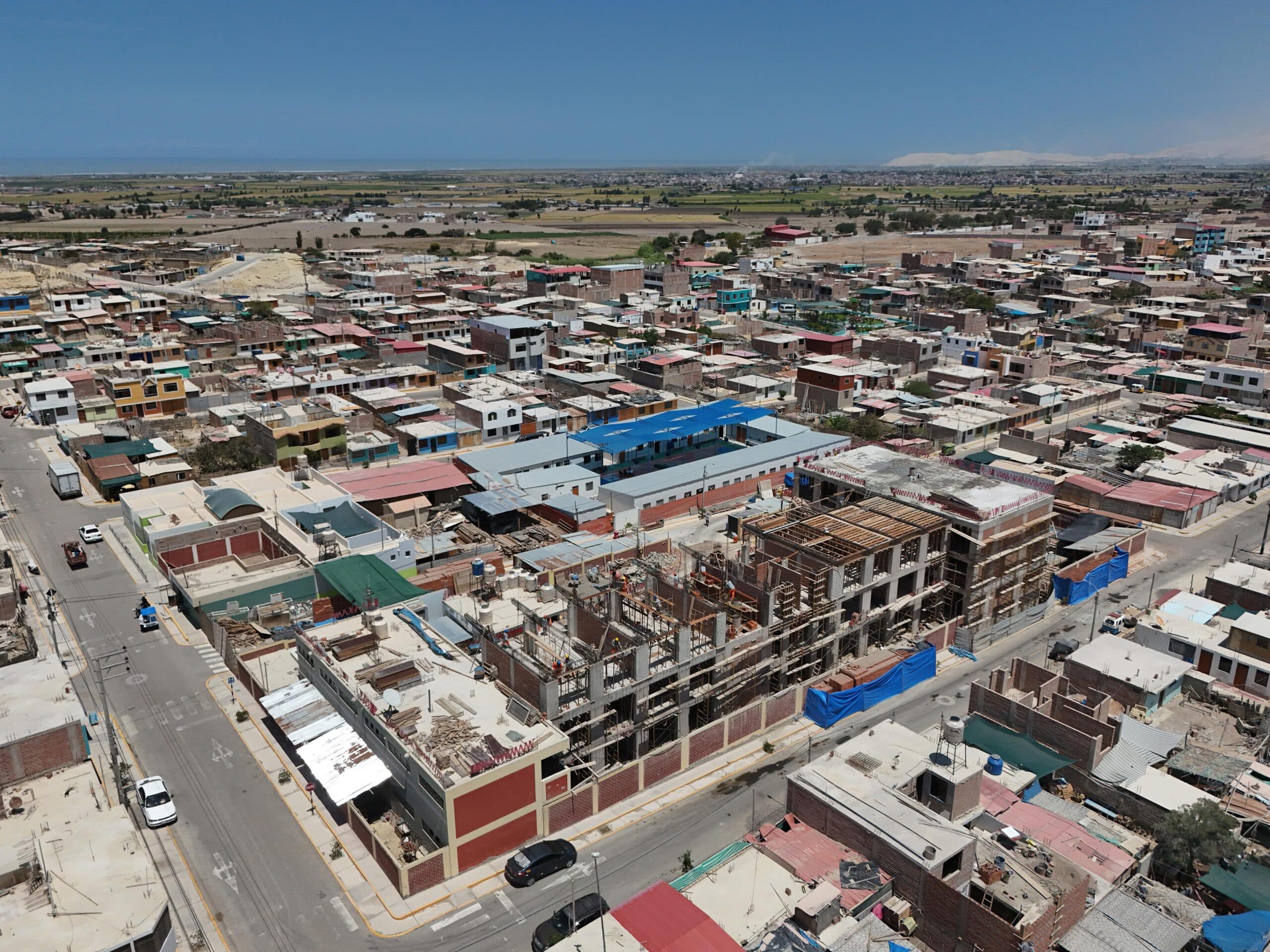 Contraloría advierte sobre 117 obras paralizadas en la región