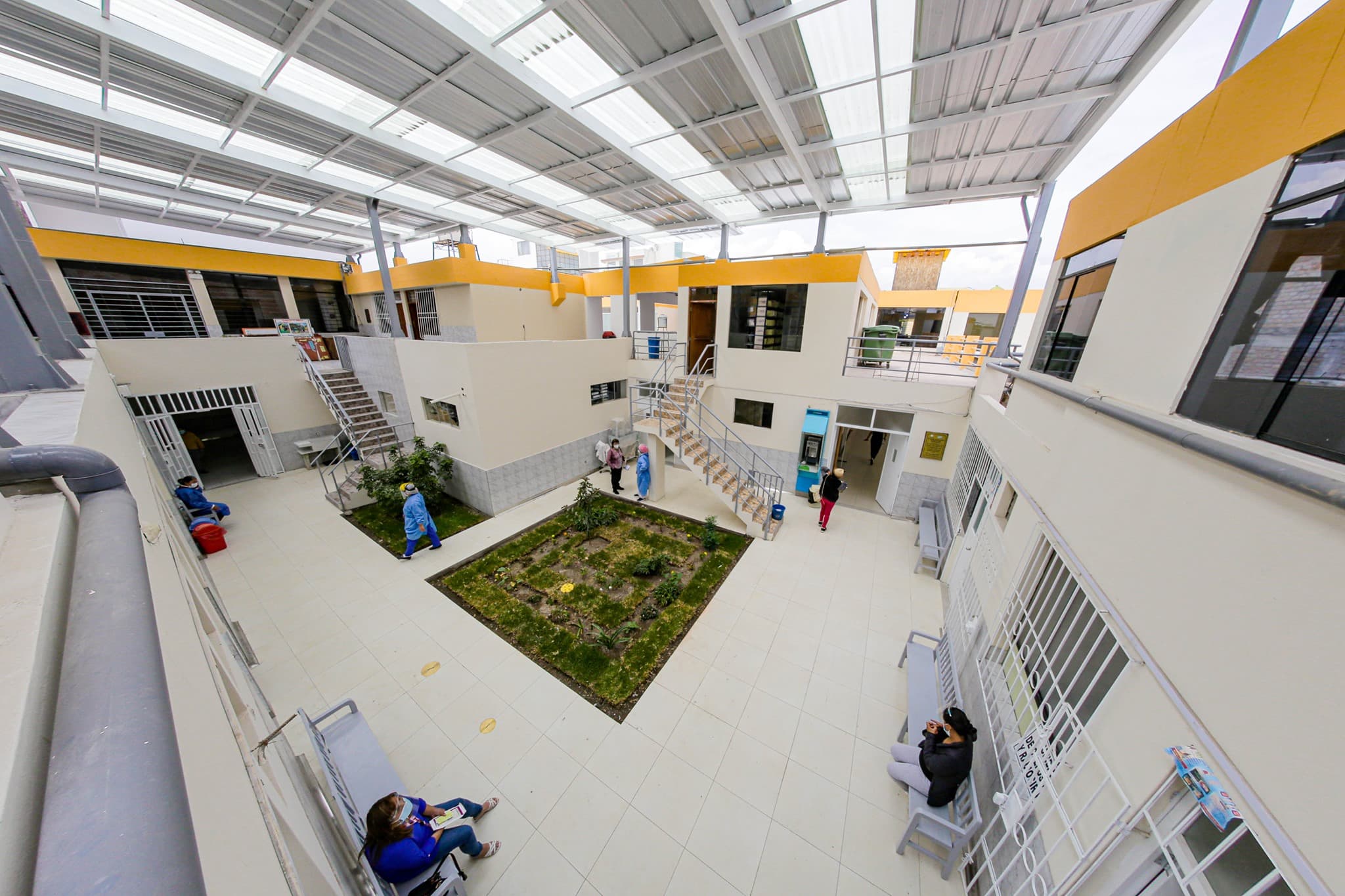 Implementa y mejoran centro de salud de Mariano Melgar